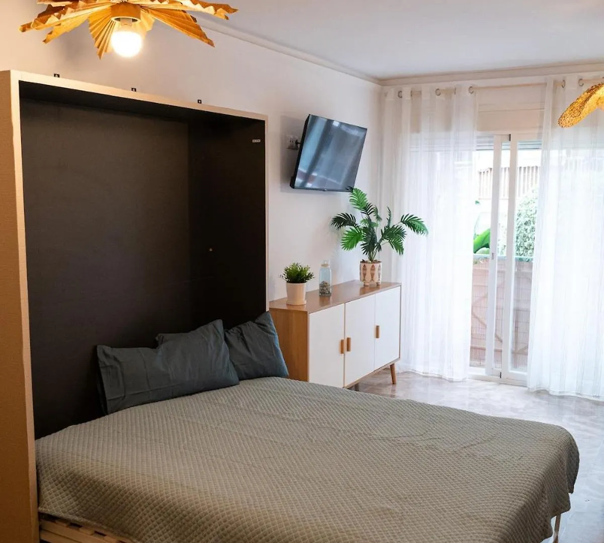 Loft On The Beach And A Few Steps From Downtown トレモリノス アパート